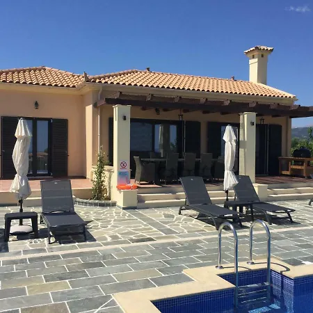 Saluto Villa Mousata